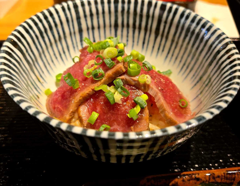 ステーキ重専門店 あさやけの牛 ステーキ