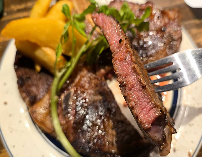 ONE THE DINER 店内